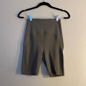 Lululemon Blissful Bend Super High Rise 8” Short